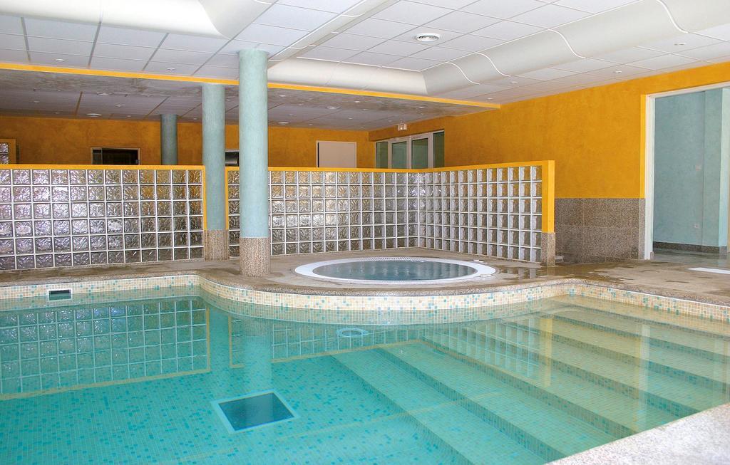 Residence Odalys La Licorne De Haute Provence Greoux-les-Bains Exterior photo